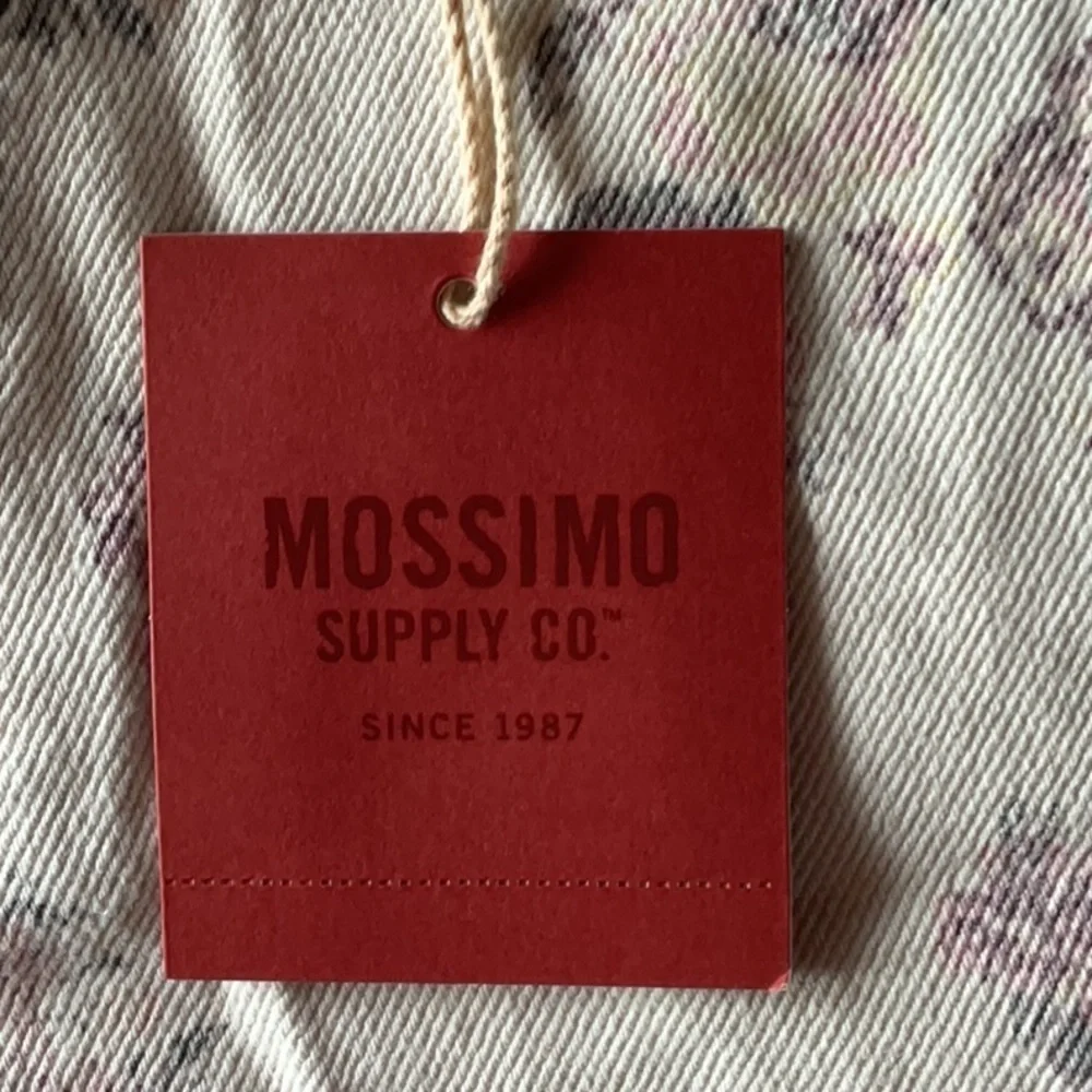 MOSSIMO Supply Co. Floral High Rise Demin Shorts